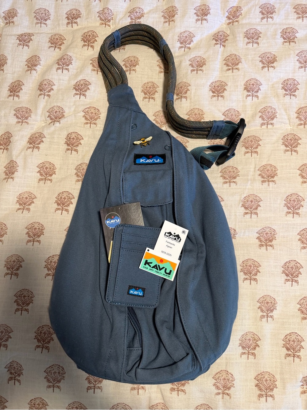 Kavu Blue Rope Sling Bag + Wallet & Bee Pin